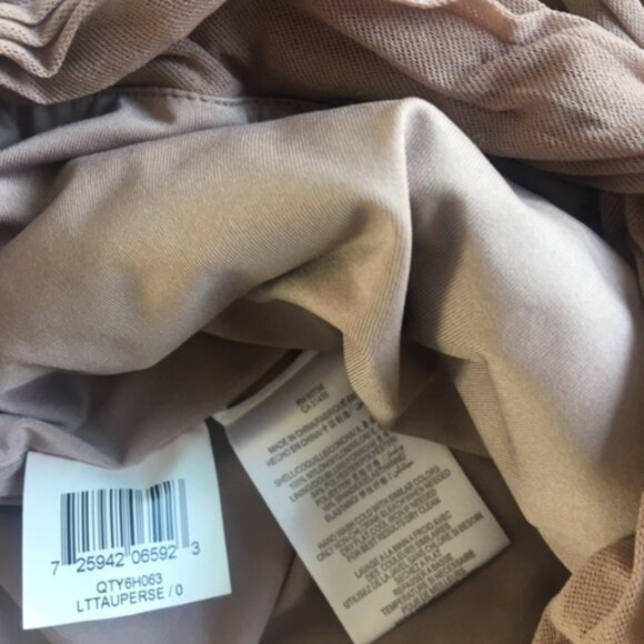 BCBG MaxAzria (WORN ONCE) Malinda blush colored, body con, ruched, size 0 dress - Picture 6 of 12